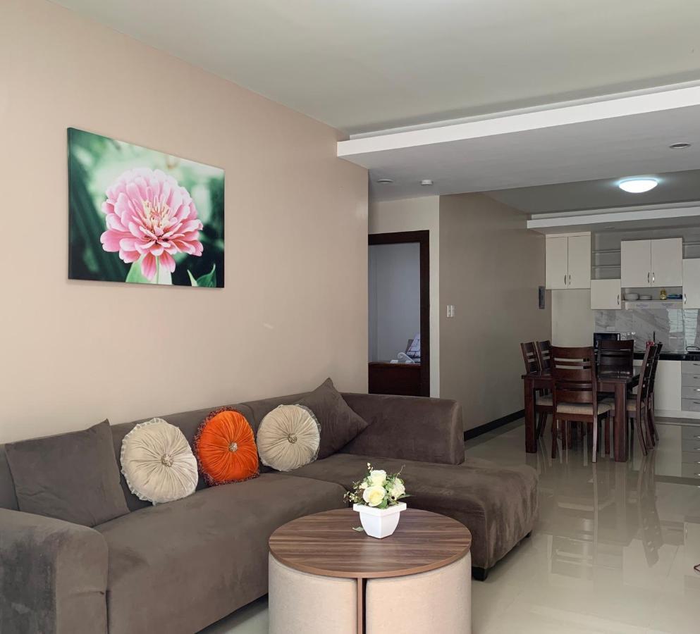 Sajo Plaza & Residences Iloilo City Kültér fotó